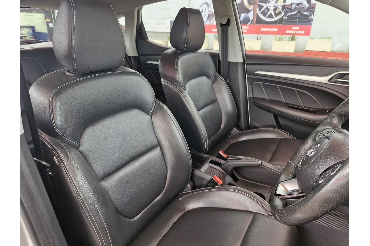 2019 MG ZS Essence AZS1