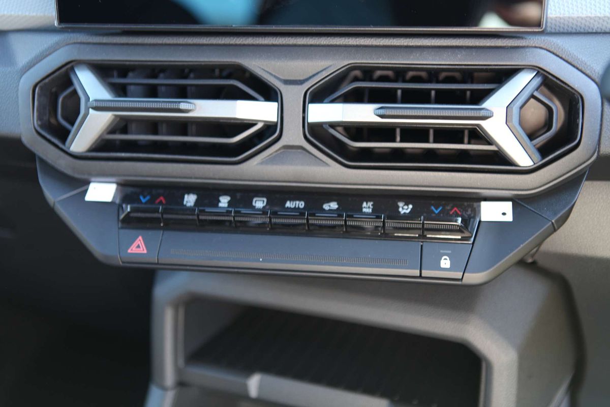 2025 Renault Duster Techno X1311