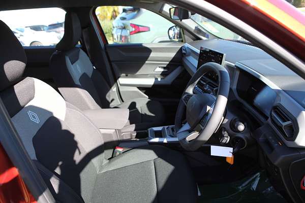 2025 Renault Duster Techno X1311