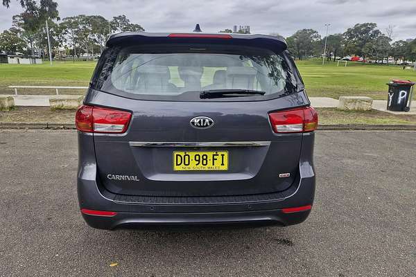 2015 Kia Carnival S YP