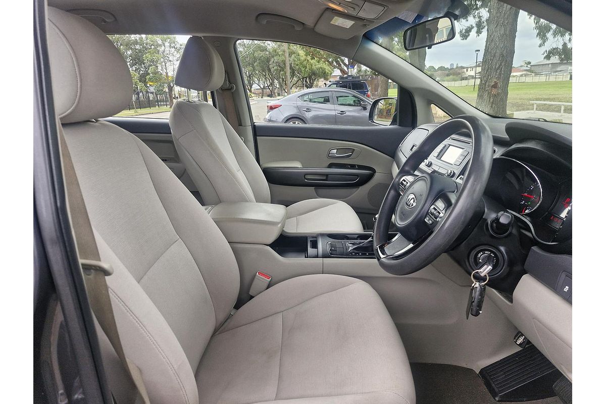 2015 Kia Carnival S YP