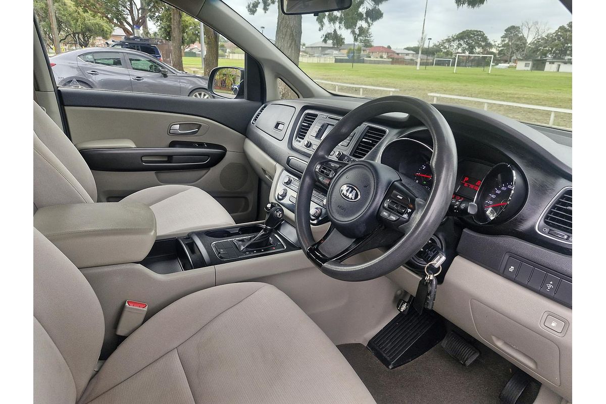 2015 Kia Carnival S YP
