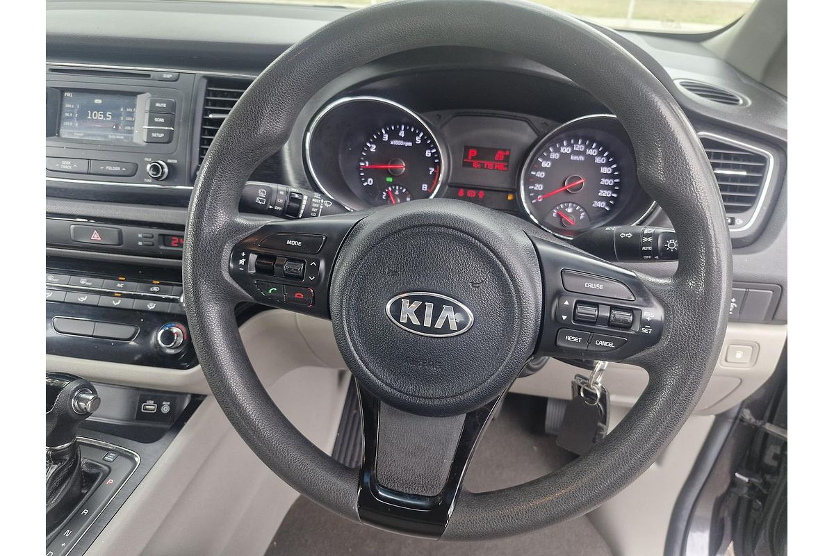 2015 Kia Carnival S YP