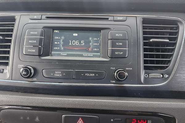 2015 Kia Carnival S YP
