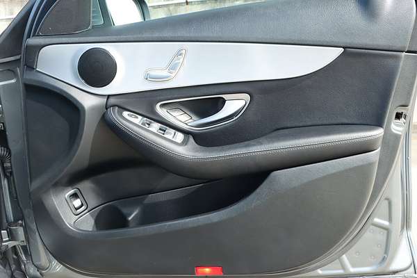 2017 Mercedes-Benz C-Class C200 W205