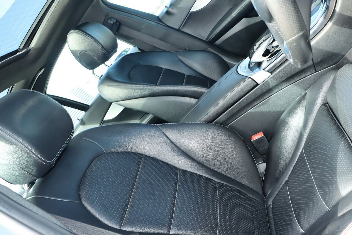 2017 Mercedes-Benz C-Class C200 W205