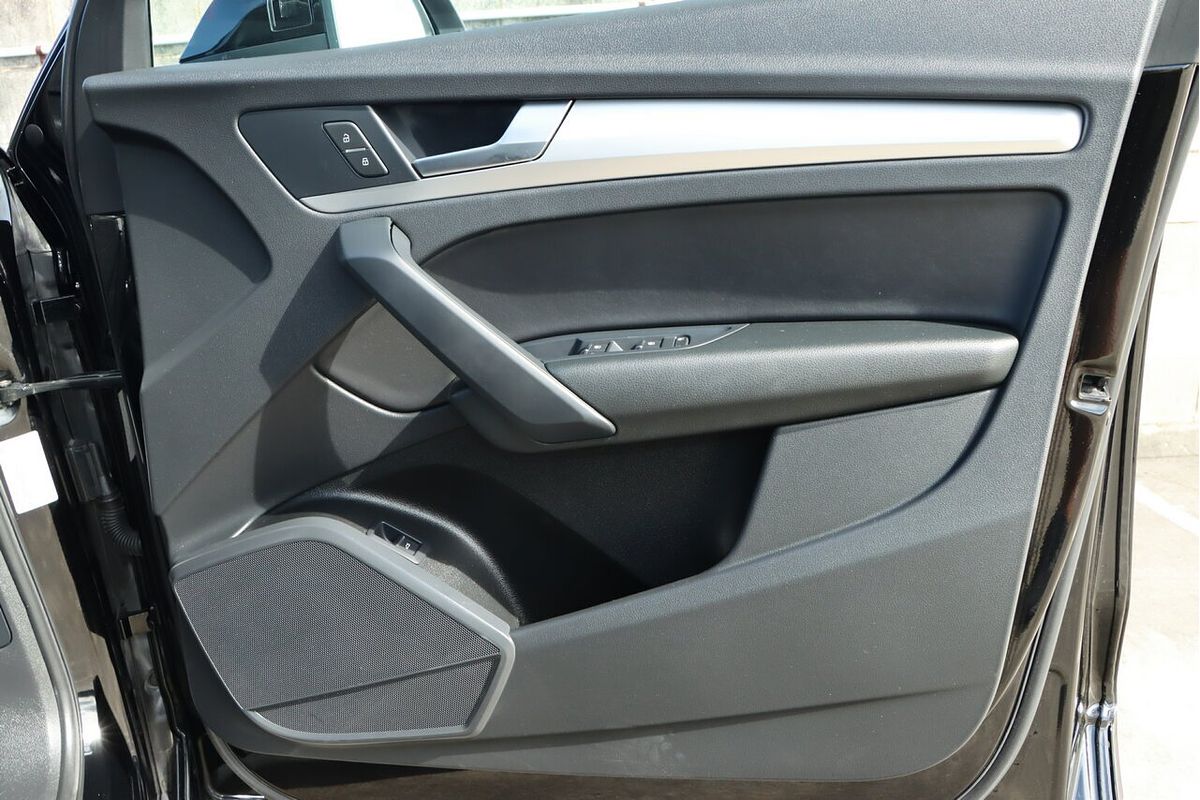 2022 Audi Q5 35 TDI FY