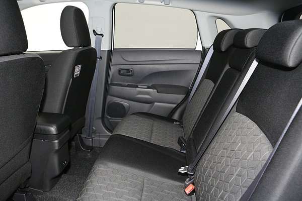 2025 Mitsubishi ASX MR XD