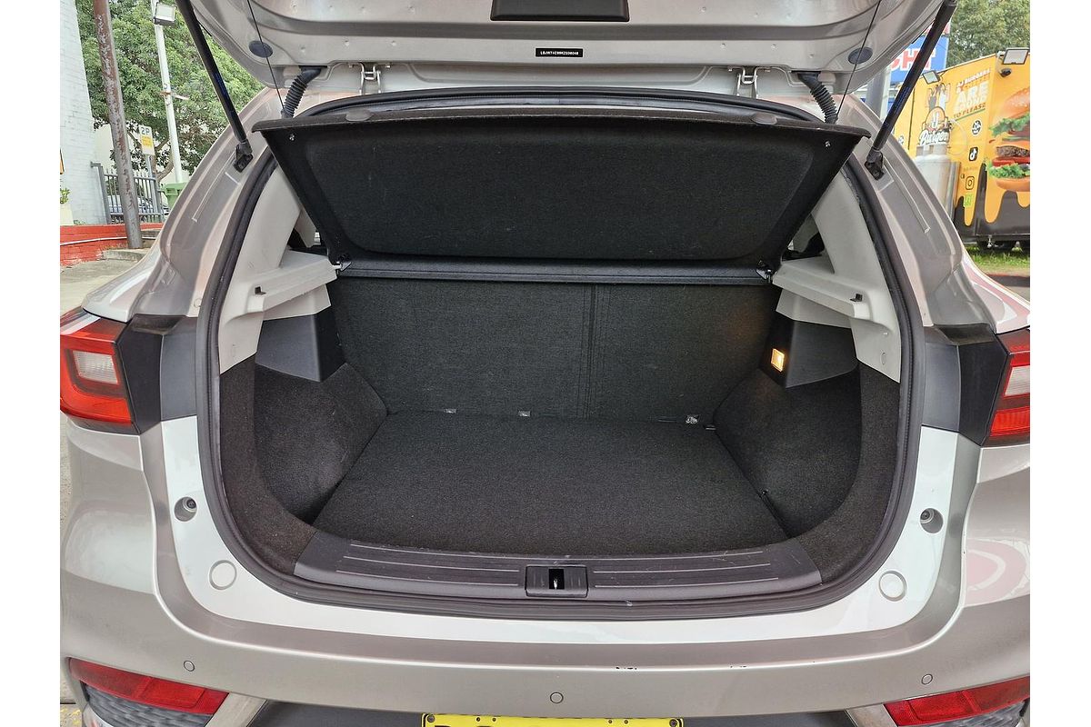 2019 MG ZS Essence AZS1