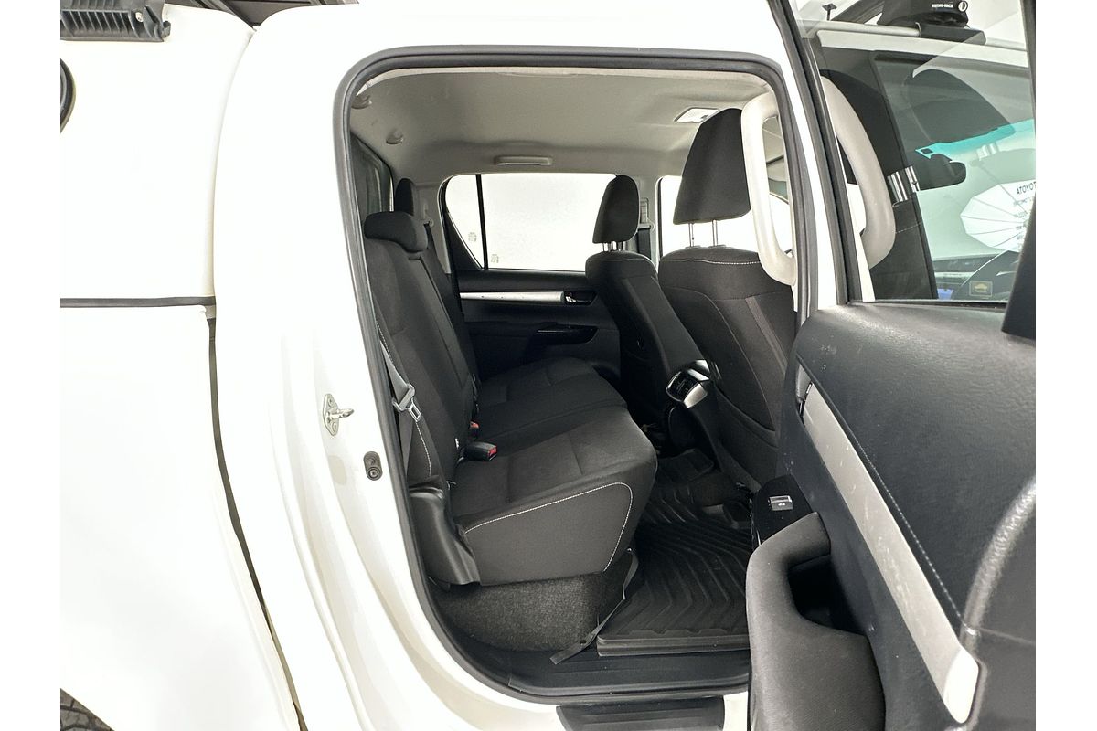 2020 Toyota Hilux SR5 GUN126R 4X4