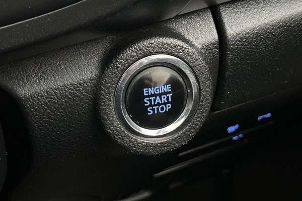 2020 Toyota Hilux SR5 GUN126R 4X4
