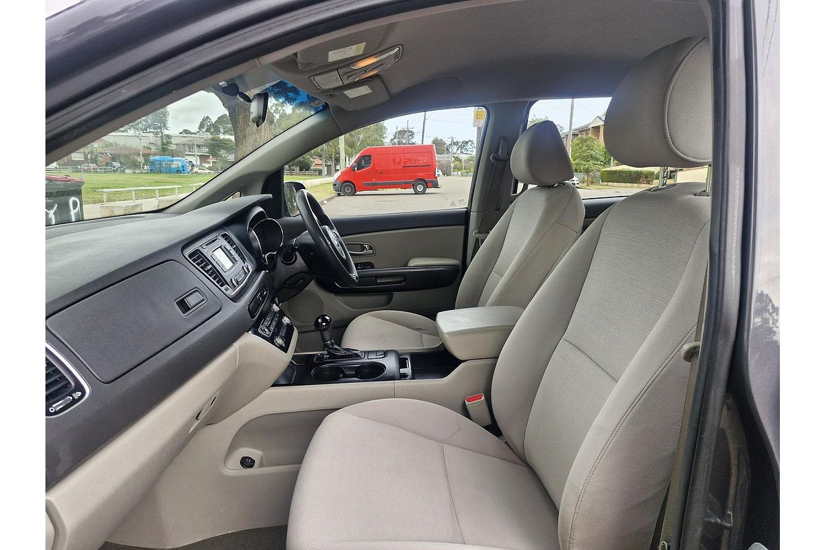 2015 Kia Carnival S YP