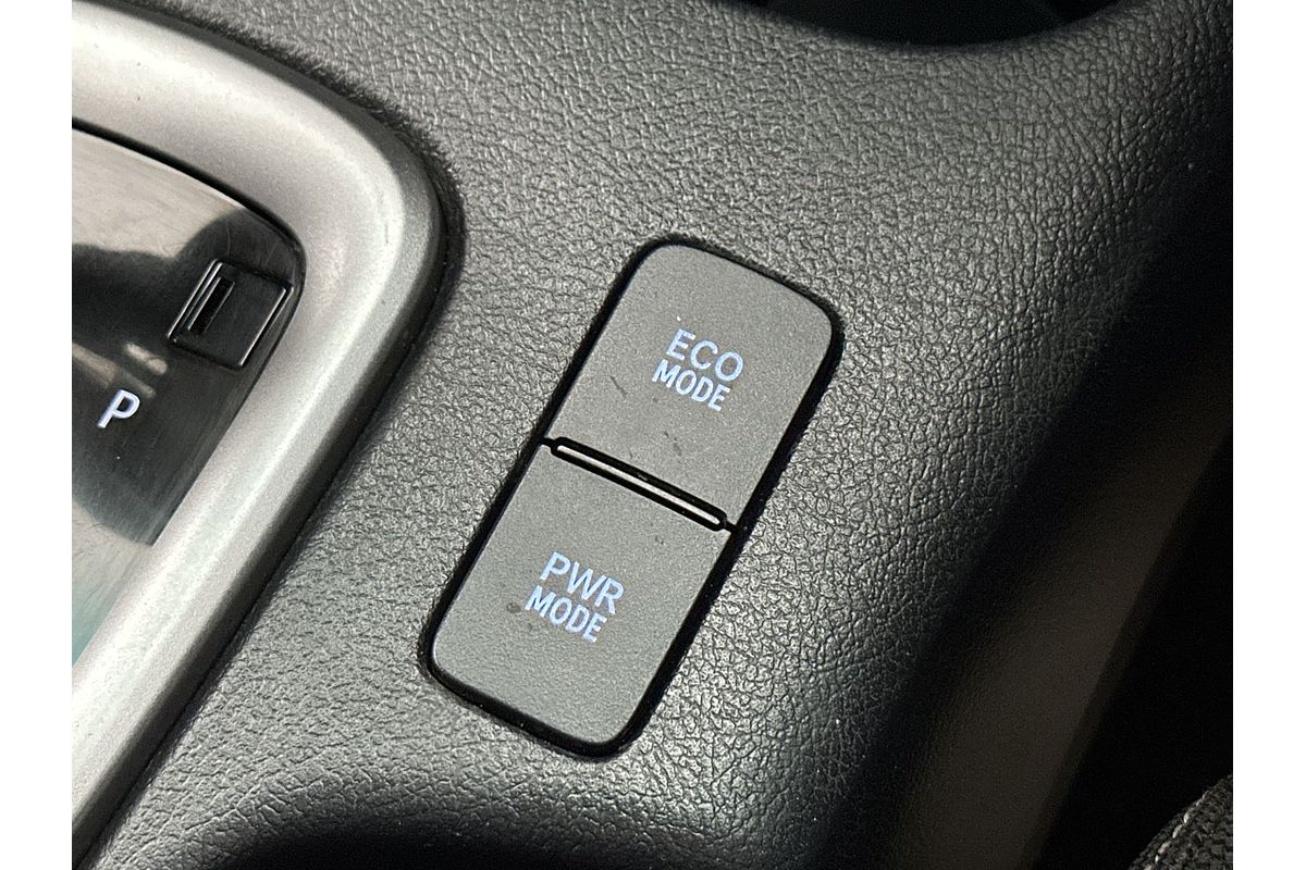 2020 Toyota Hilux SR5 GUN126R 4X4
