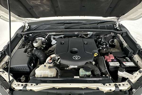 2020 Toyota Hilux SR5 GUN126R 4X4