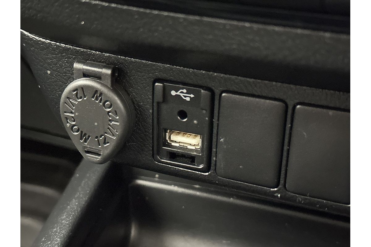 2020 Toyota Hilux SR5 GUN126R 4X4