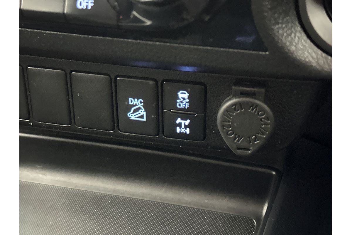 2020 Toyota Hilux SR5 GUN126R 4X4