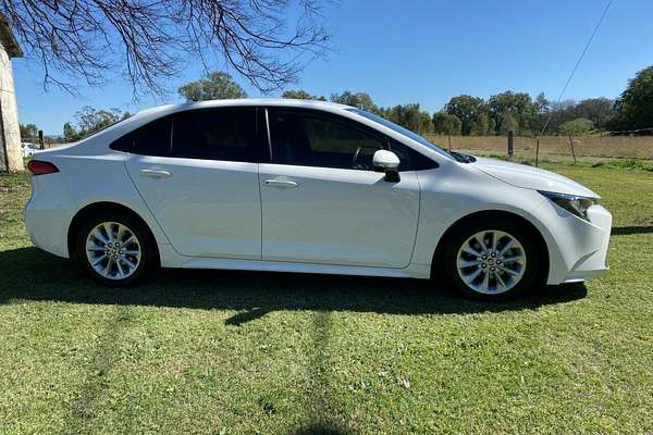 2020 Toyota Corolla Ascent Sport MZEA12R