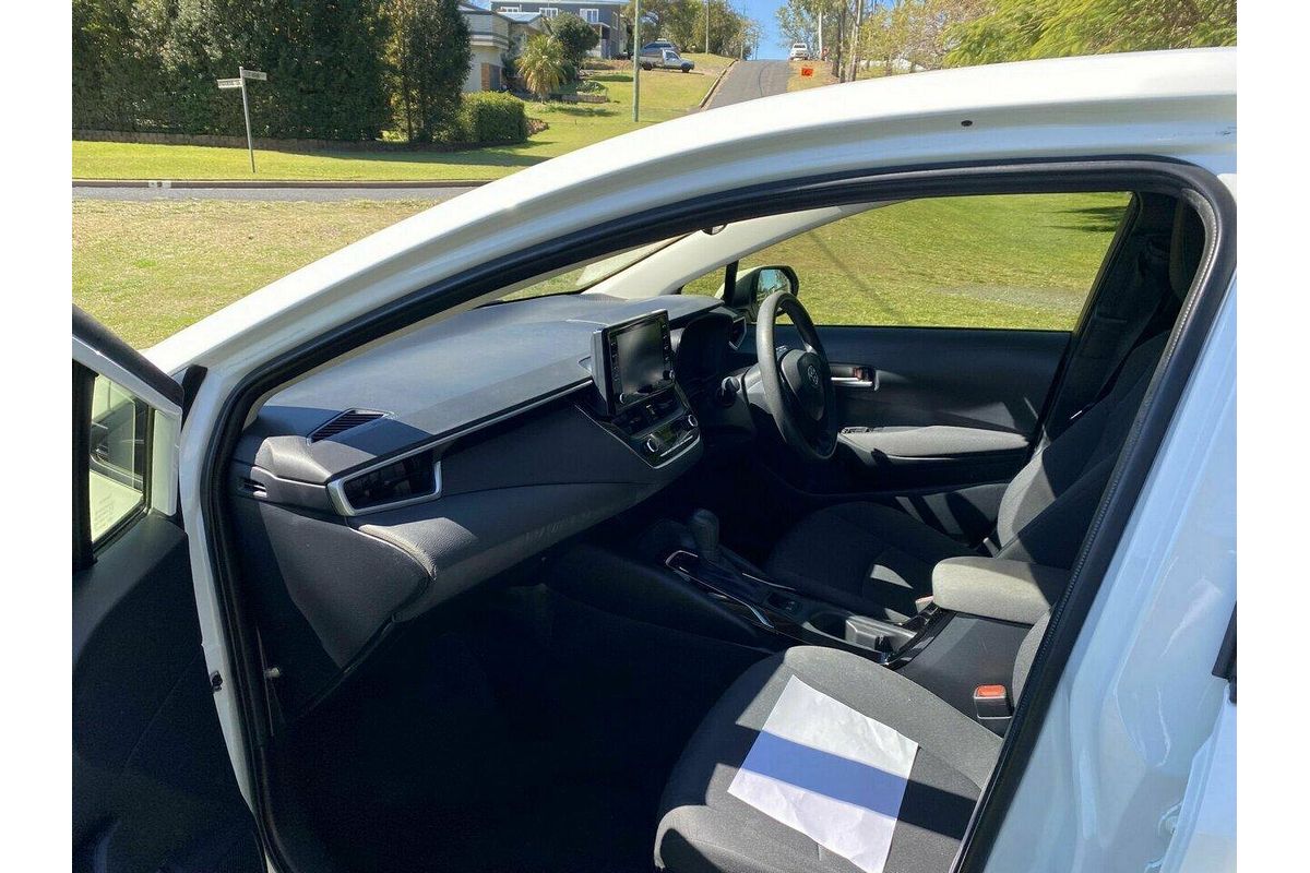2020 Toyota Corolla Ascent Sport MZEA12R