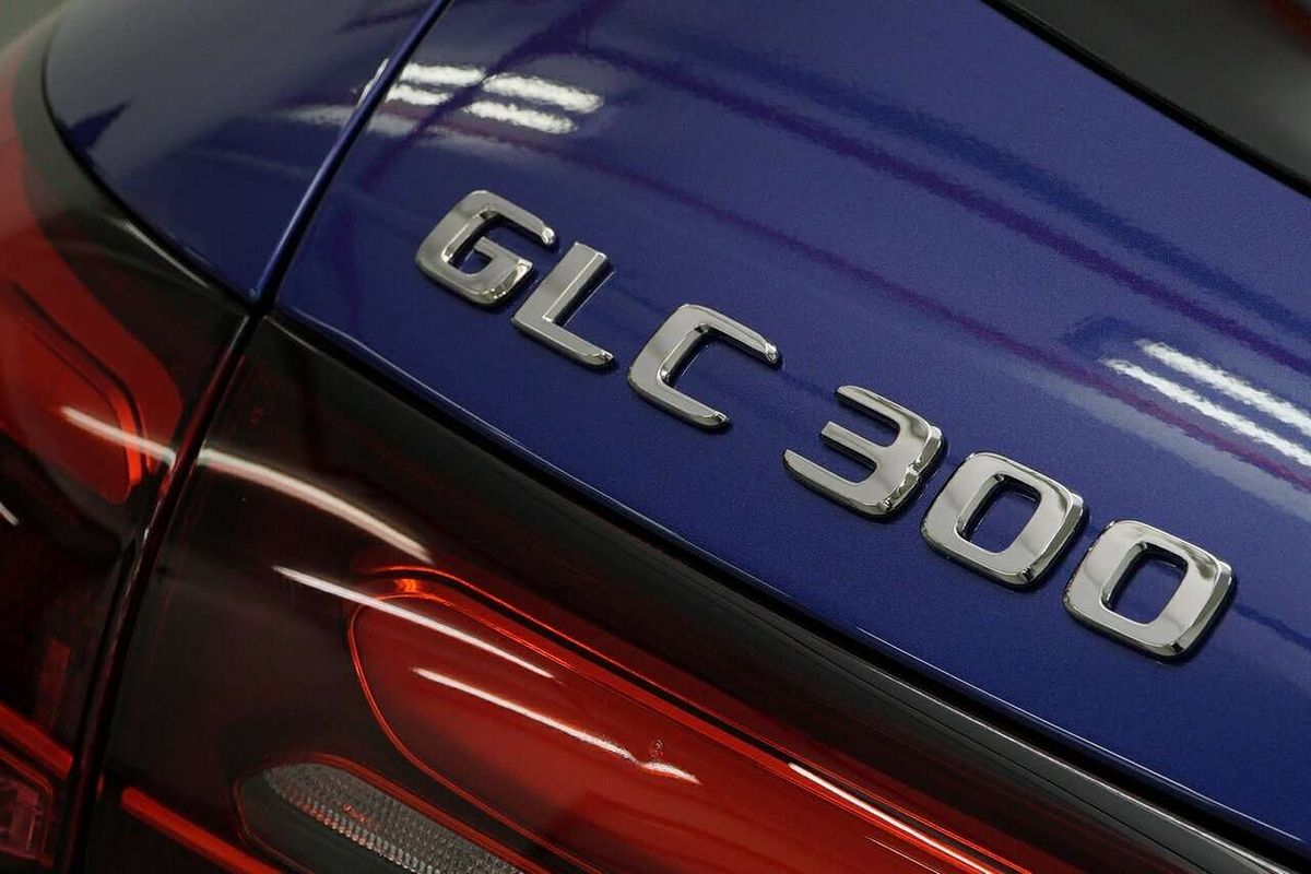 2025 Mercedes-Benz GLC-Class GLC300 X254
