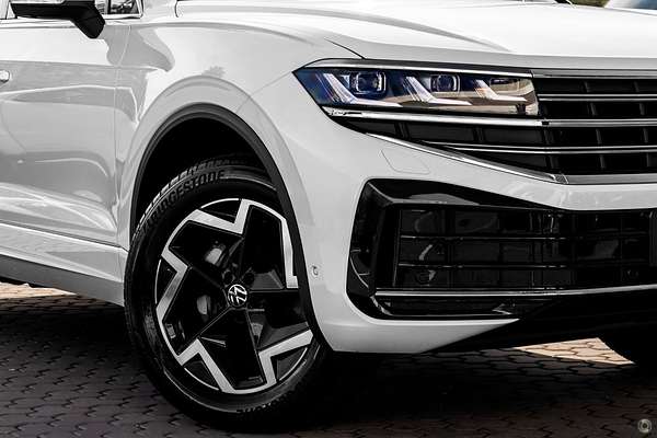 2025 Volkswagen Touareg 170TDI RC