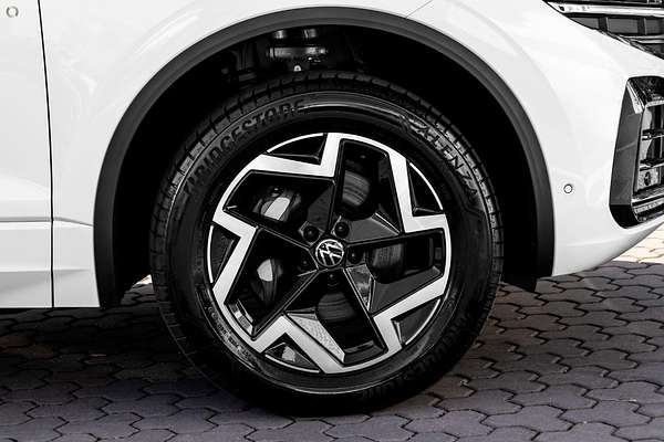 2025 Volkswagen Touareg 170TDI RC