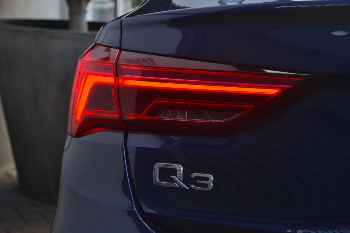2023 Audi Q3 35 TFSI S line F3