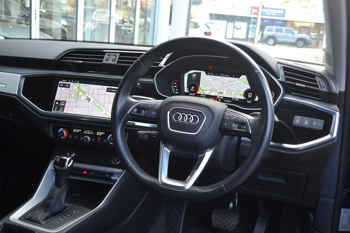 2023 Audi Q3 35 TFSI S line F3