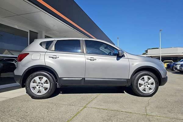 2010 Nissan Dualis ST J10