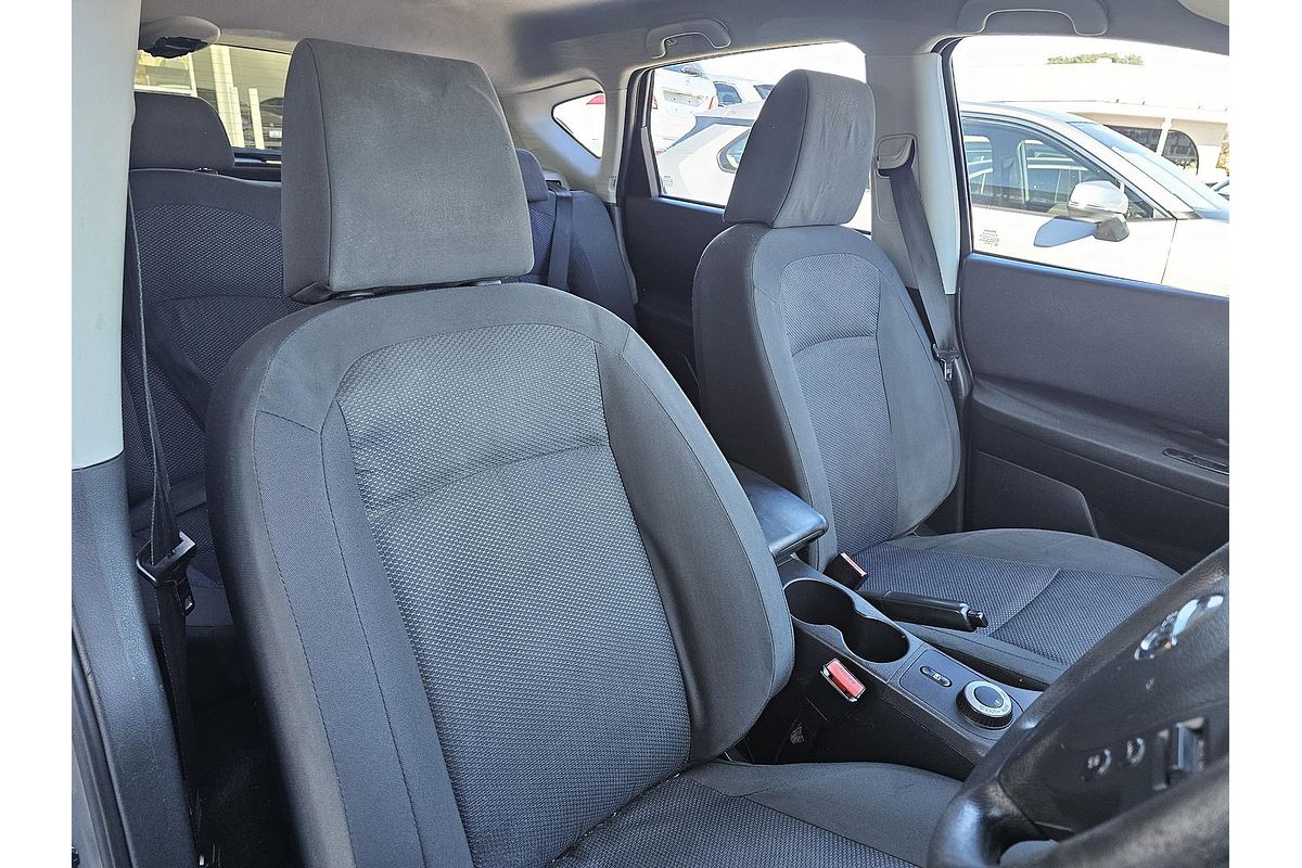2010 Nissan Dualis ST J10