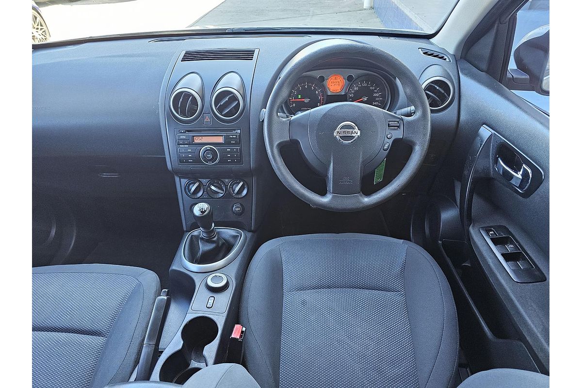 2010 Nissan Dualis ST J10