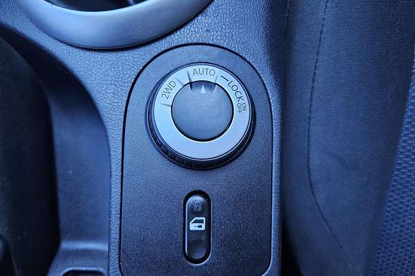2010 Nissan Dualis ST J10