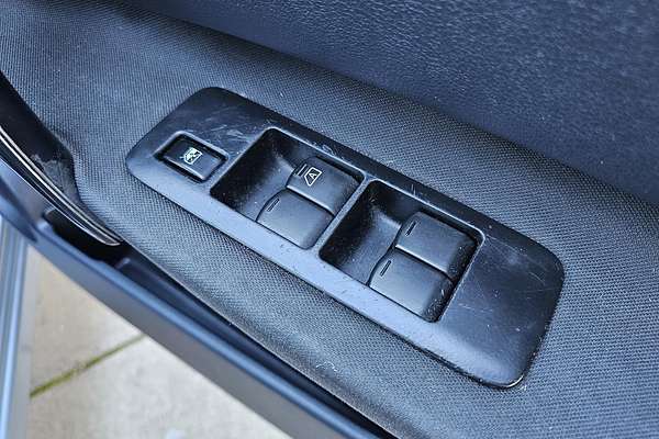 2010 Nissan Dualis ST J10