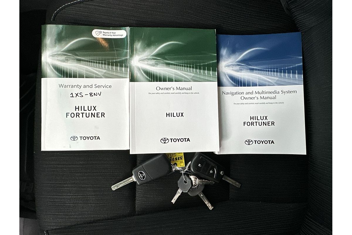 2023 Toyota Hilux SR GUN126R
