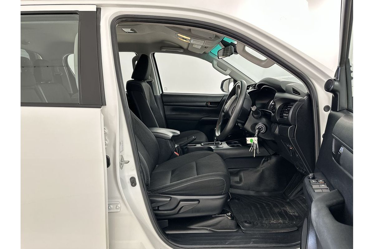 2023 Toyota Hilux SR GUN126R