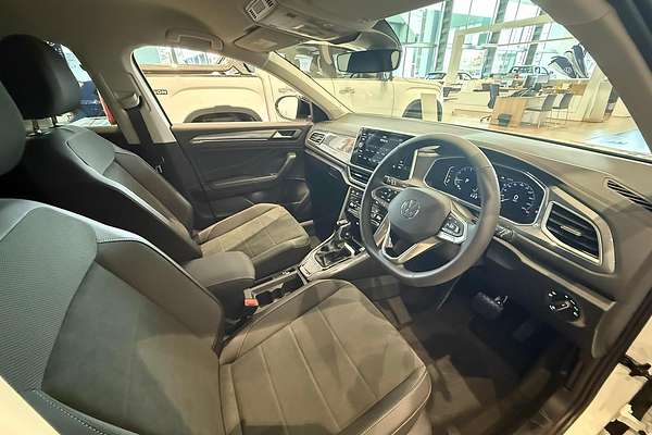 2025 Volkswagen T-Roc 110TSI Style D11