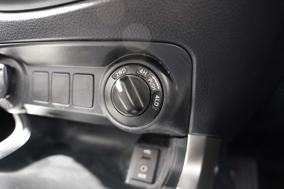 2016 Nissan Navara RX D23 4X4