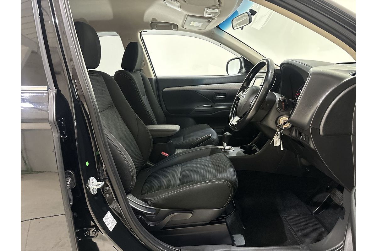2016 Mitsubishi Outlander LS ZK
