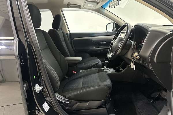 2016 Mitsubishi Outlander LS ZK