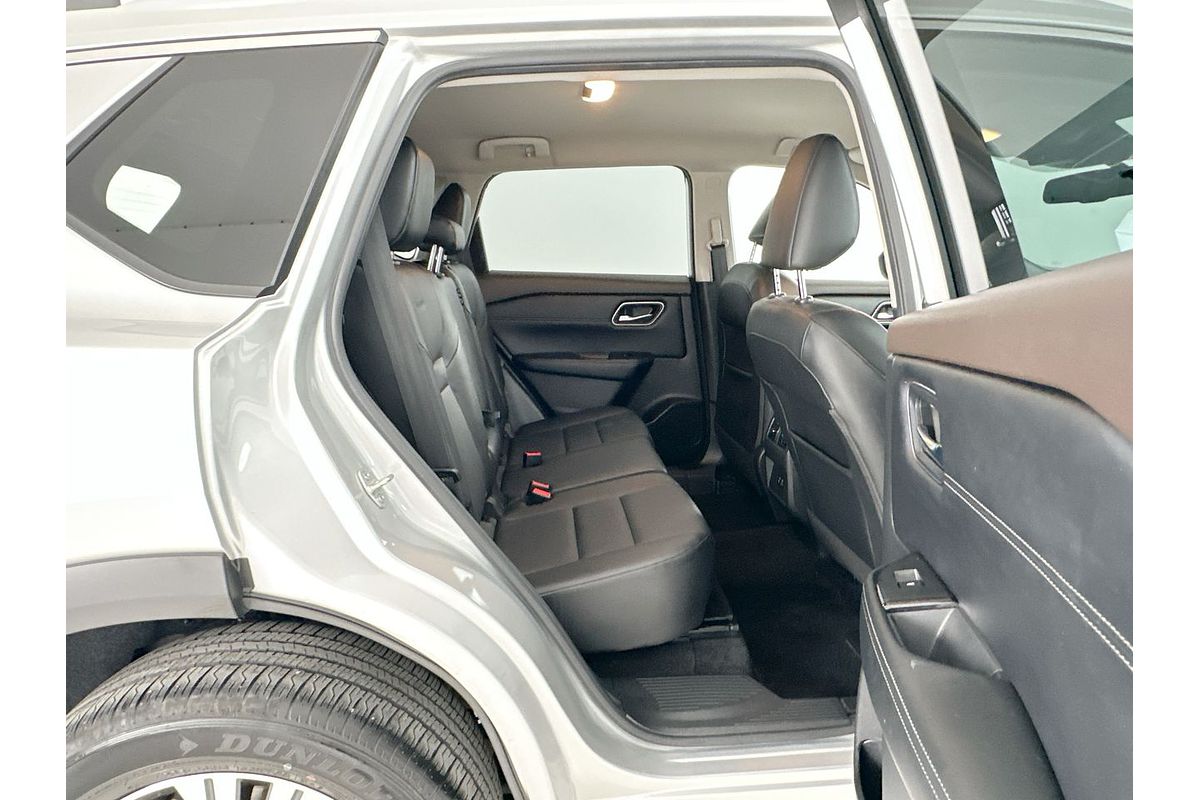 2023 Nissan X-TRAIL ST-L T33