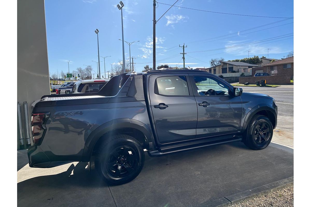 2025 Isuzu D-MAX X-TERRAIN 4X4