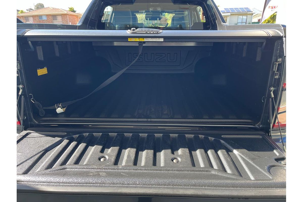 2025 Isuzu D-MAX X-TERRAIN 4X4