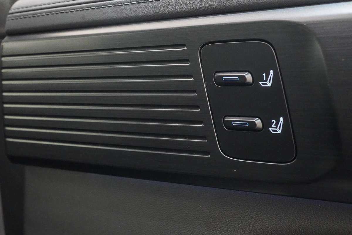 2025 Hyundai Santa Fe Hybrid Calligraphy MX5.V1
