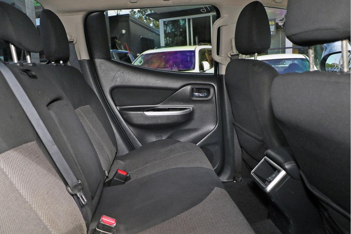 2020 Mitsubishi Triton GLS MR 4X4
