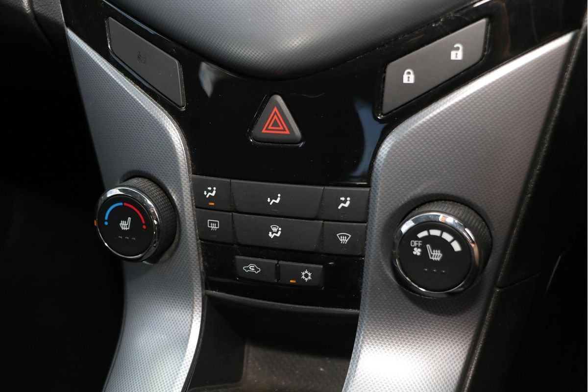 2012 Holden Cruze CDX JH Series II