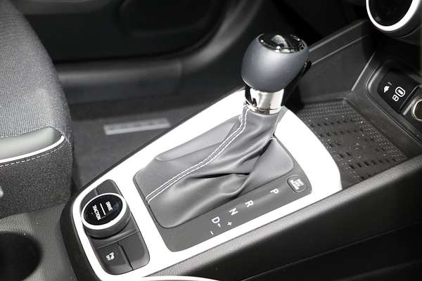 2025 Hyundai Venue Elite QX.V5