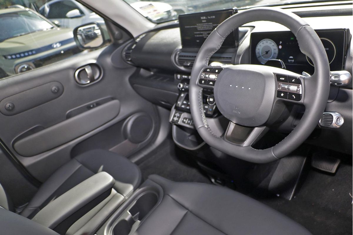 2025 Hyundai INSTER Cross AX.V1