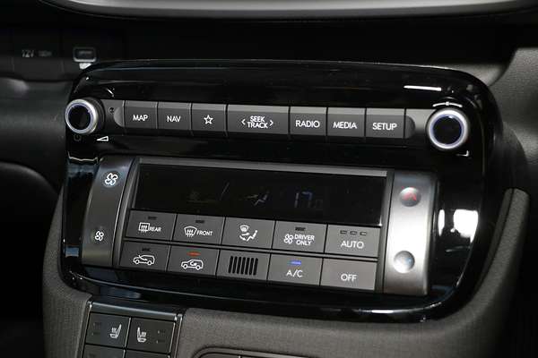 2025 Hyundai INSTER Cross AX.V1