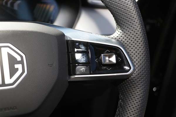 2025 MG ZS Essence Hybrid+ ZS32