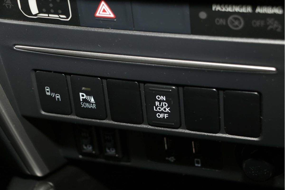 2021 Mitsubishi Triton GSR MR 4X4