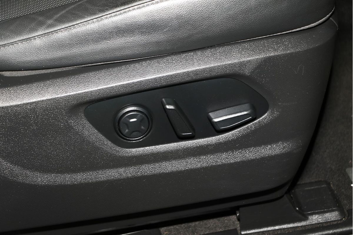 2021 Hyundai STARIA Elite US4.V1